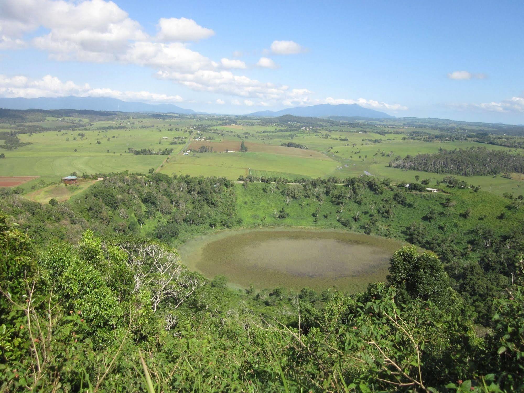 Mt Quincan Crater Retreat Yungaburra Extérieur photo