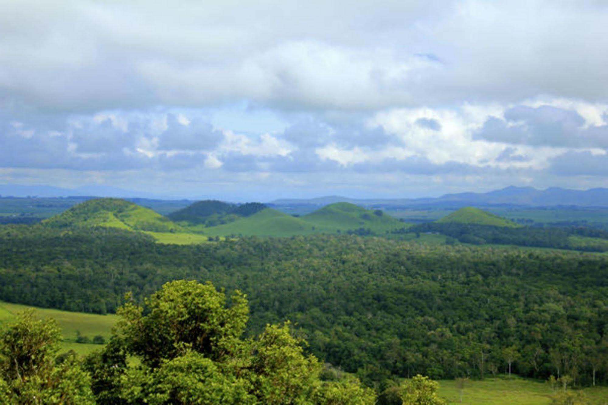 Mt Quincan Crater Retreat Yungaburra Extérieur photo