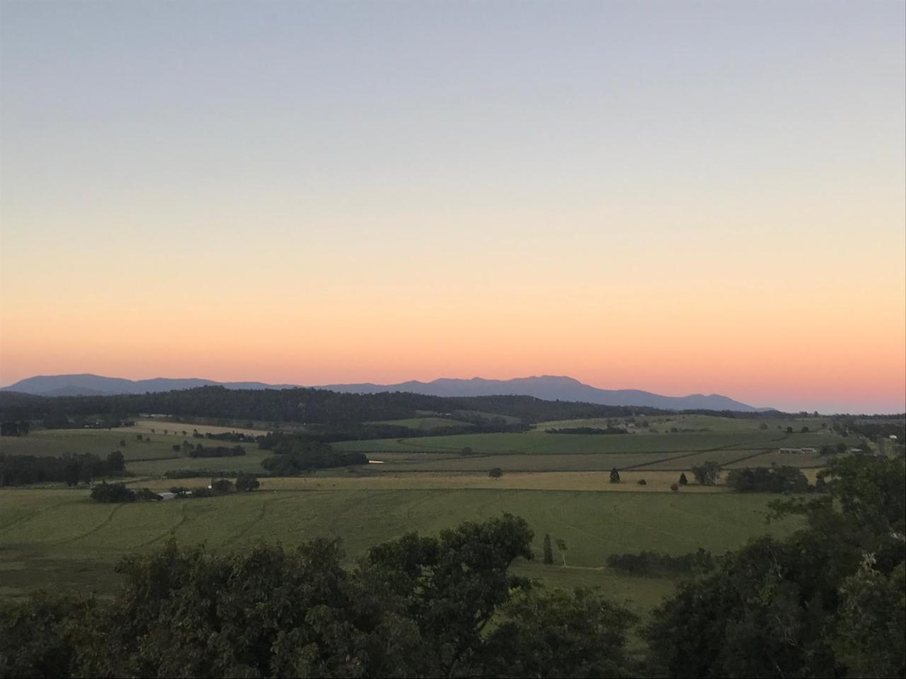 Mt Quincan Crater Retreat Yungaburra Extérieur photo